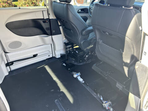 2021 Chrysler Pacifica Touring L