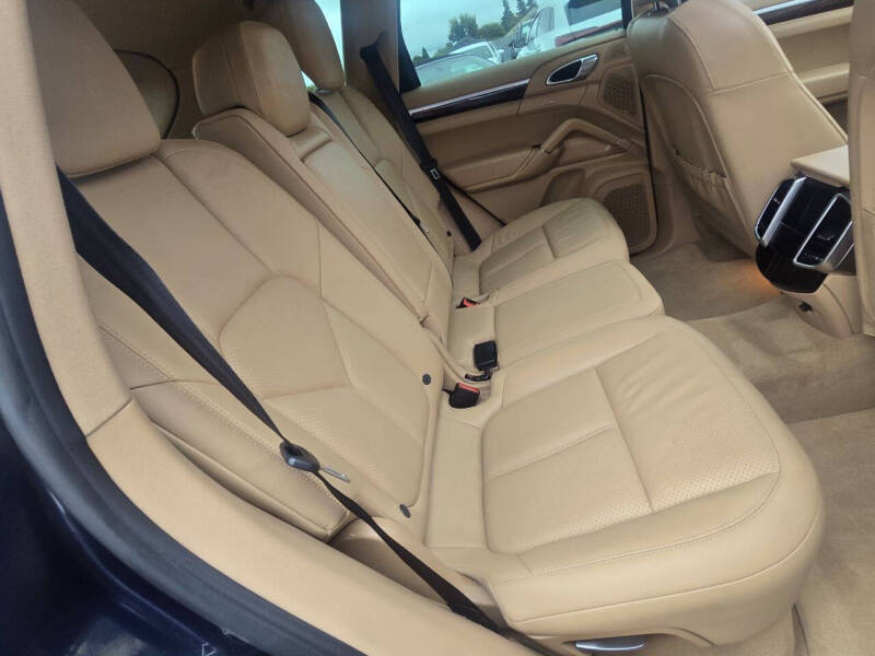 2013 Porsche Cayenne Tiptronic