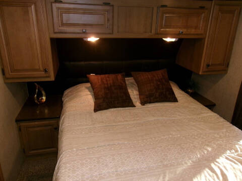 2015 Crossroads RV Cruiser 305RS