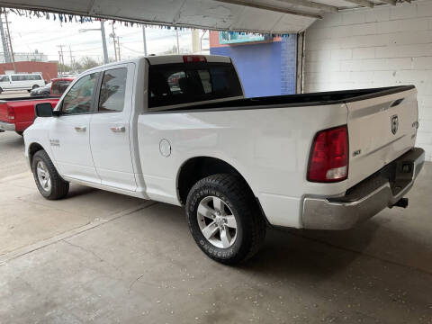 2017 RAM 1500 SLT