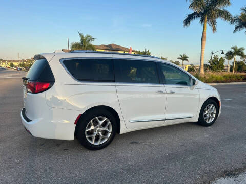 2018 Chrysler Pacifica Touring L Plus