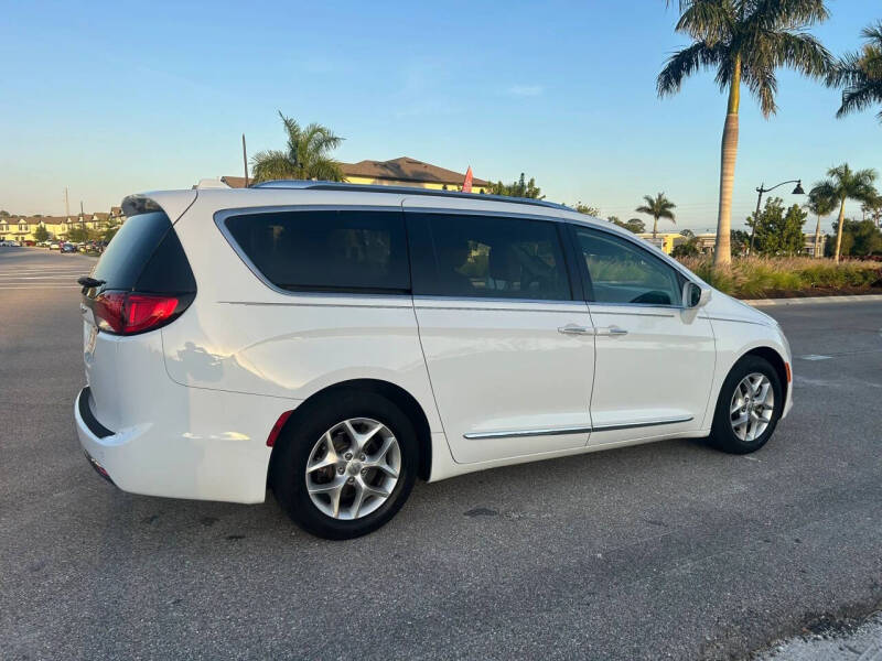 2018 Chrysler Pacifica Touring L Plus