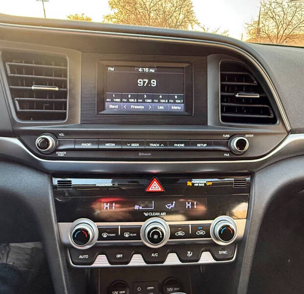 2020 Hyundai Elantra