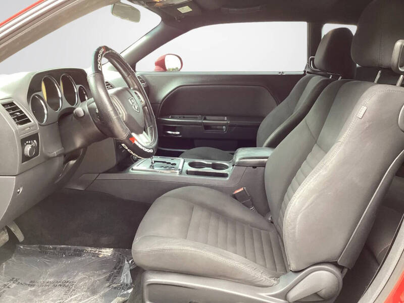 2013 Dodge Challenger SXT