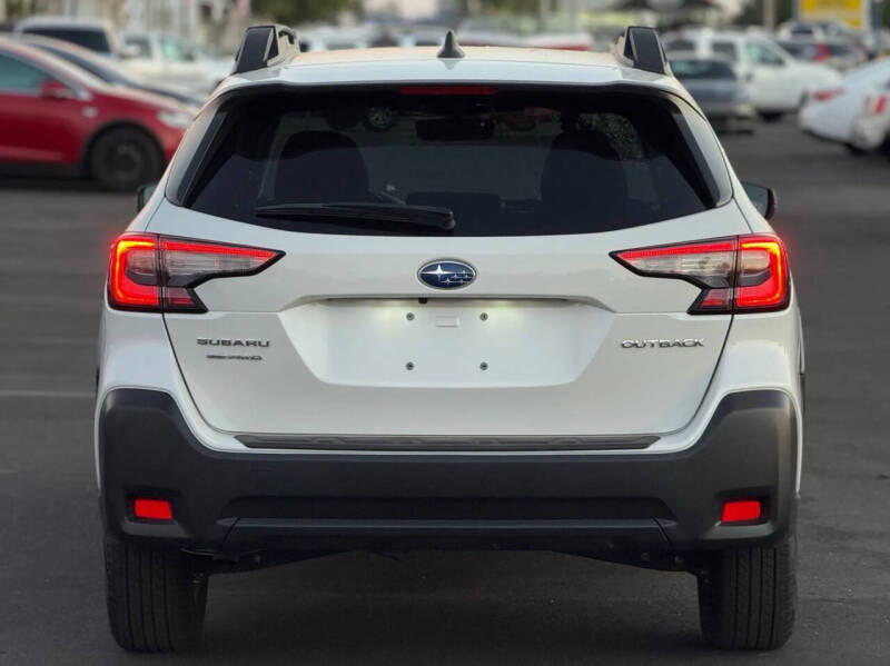 2024 Subaru Outback Premium