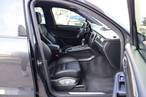 2017 Porsche Macan