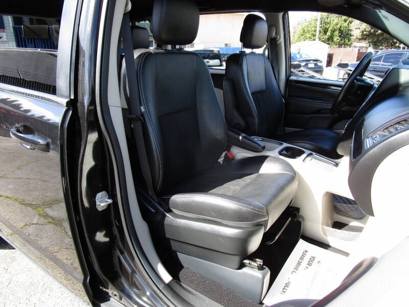 2019 Dodge Grand Caravan for sale at Empire Auto Of Hayward in Hayward, CA