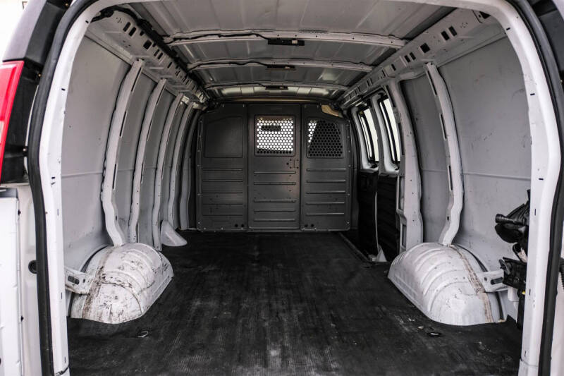 2021 Chevrolet Express 2500