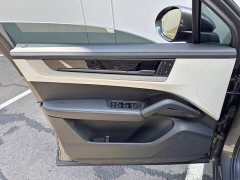 2025 Porsche Cayenne