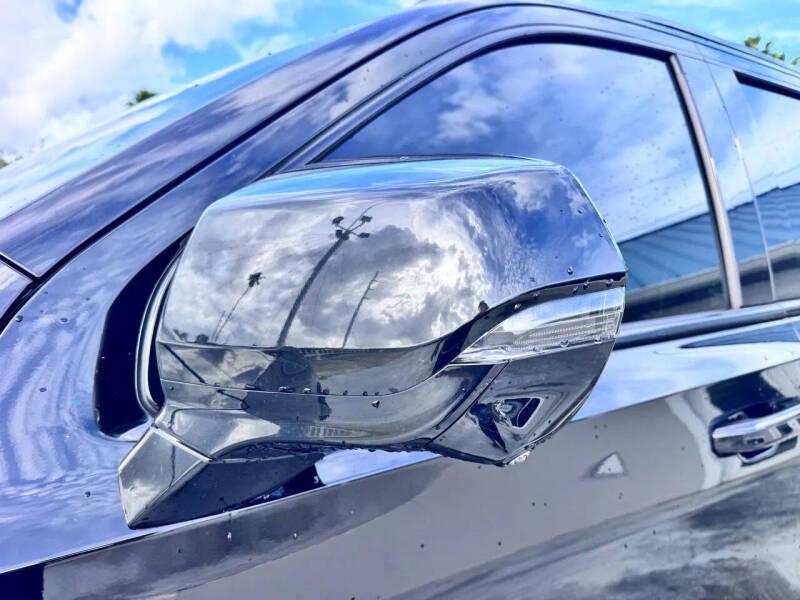 2023 Cadillac Escalade ESV Premium Luxury