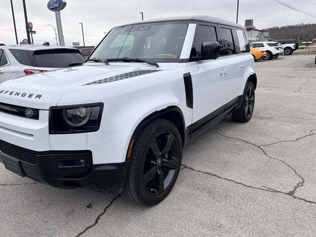 2023 Land Rover Defender 110 V8