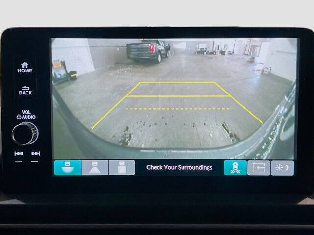 2023 Honda Pilot EX-L w/Rear Captain's Chairs