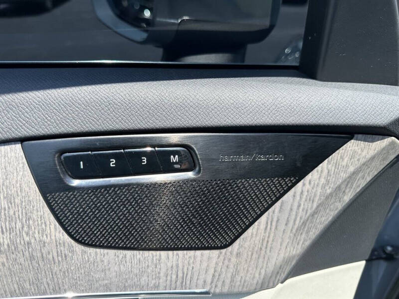 2023 Volvo XC90 B6 Plus Bright Theme 6P