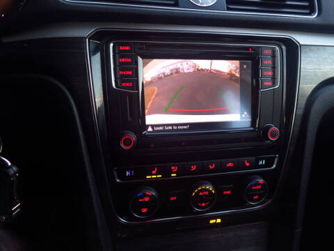 2016 Volkswagen Passat 1.8T SE