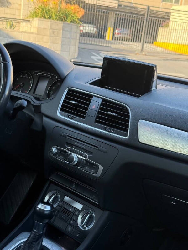 2015 Audi Q3 2.0T Premium Plus