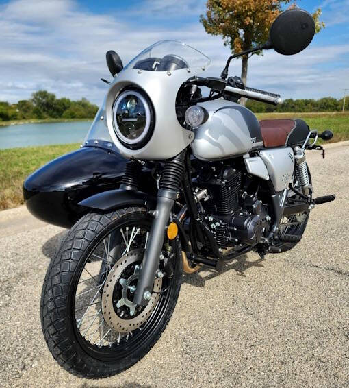 2025 BOOM ROADCAT Motorcycle w SideCar