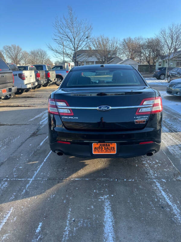 2018 Ford Taurus Limited