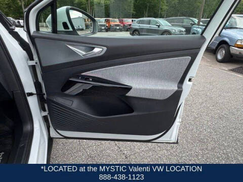 2023 Volkswagen ID.4 Pro