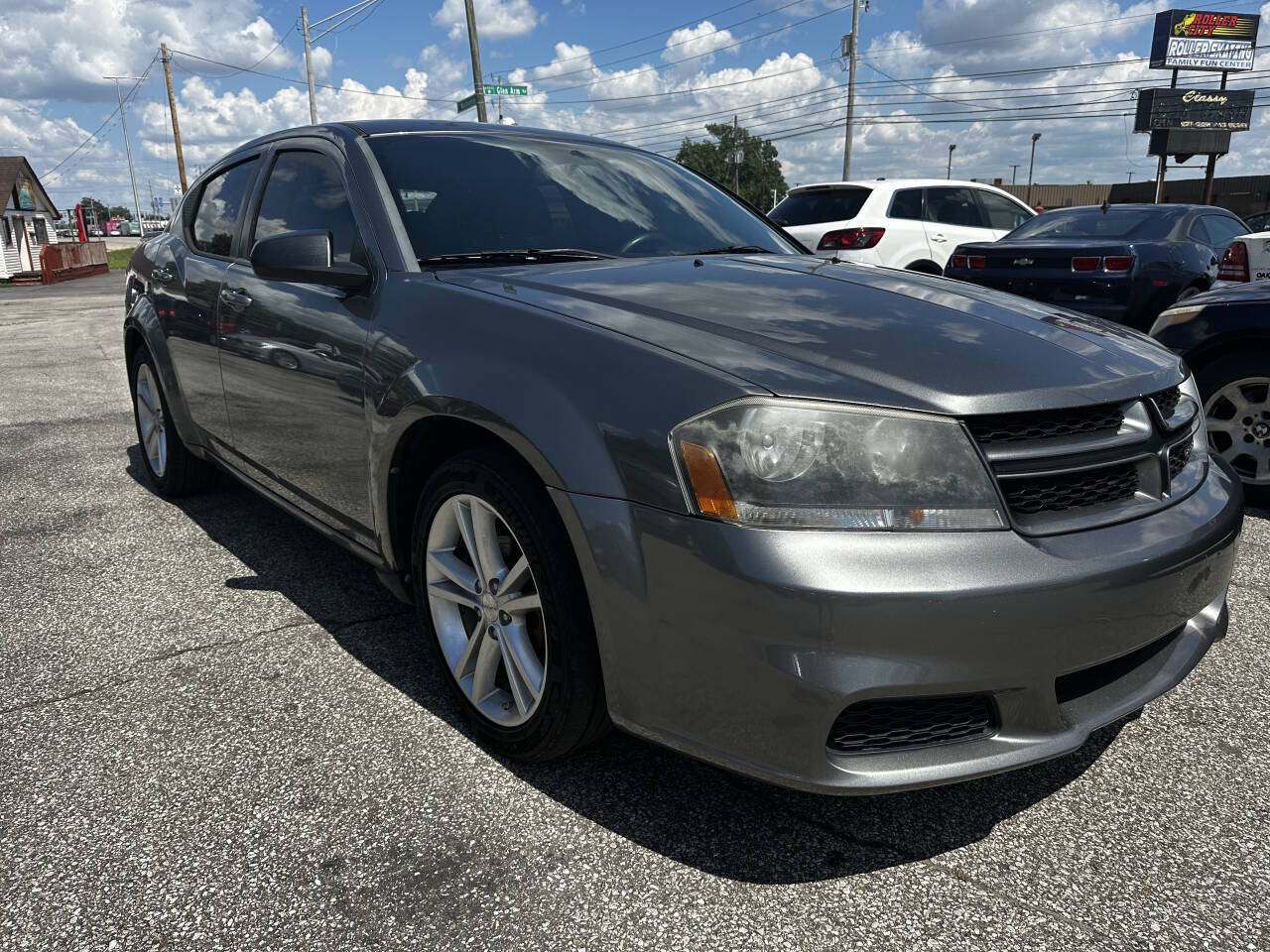 Dk. Gray 2013 Dodge Avenger SE V6 SE V6 4dr Sedan 1