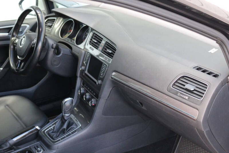 2017 Volkswagen Golf Alltrack