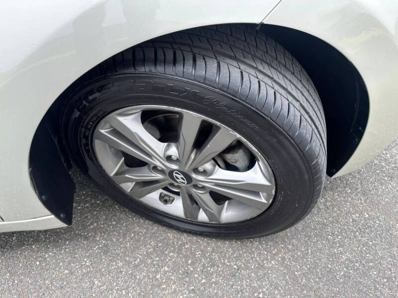 2017 Hyundai Elantra Value Edition