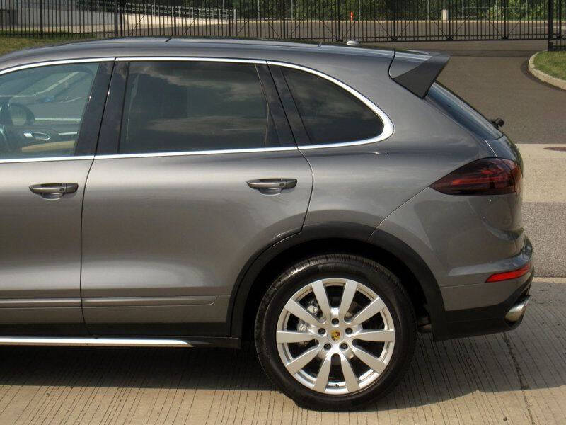 2018 Porsche Cayenne S