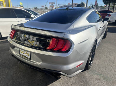 2020 Ford Mustang EcoBoost