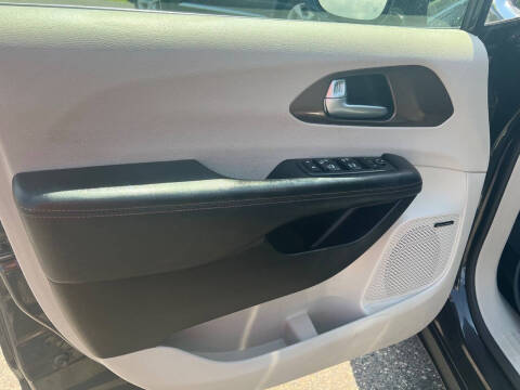 2018 Chrysler Pacifica Touring L Plus