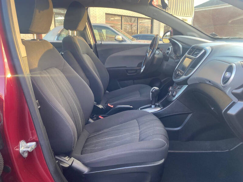 2017 Chevrolet Sonic LT Auto