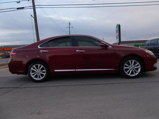 2011 Lexus ES 350 for sale at Chachan Auto Sales in Dallas, TX