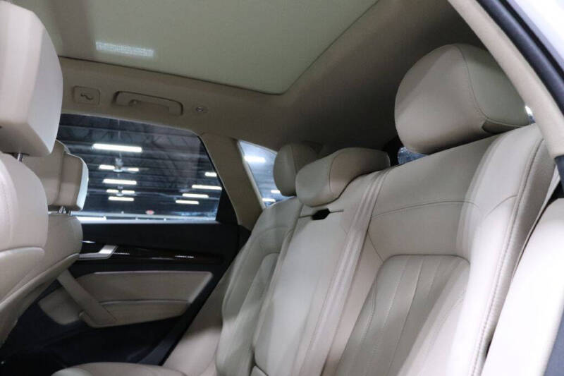 2020 Audi Q5 quattro Premium Plus 45 TFSI