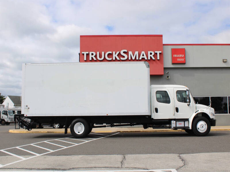 2018 Freightliner M2 106