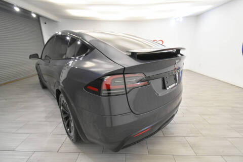 2023 Tesla Model X Standard Range