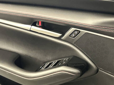 2024 Mazda Mazda3 Hatchback 2.5 S Carbon Edition