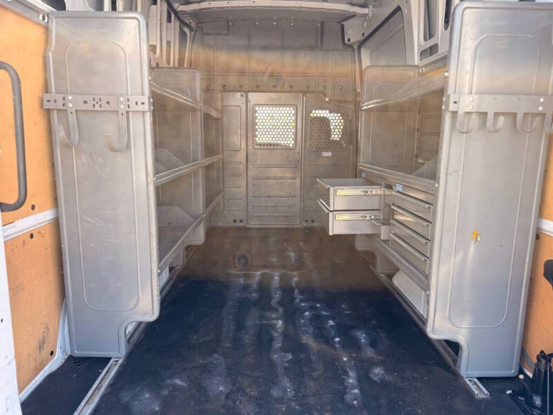 2021 Nissan NV