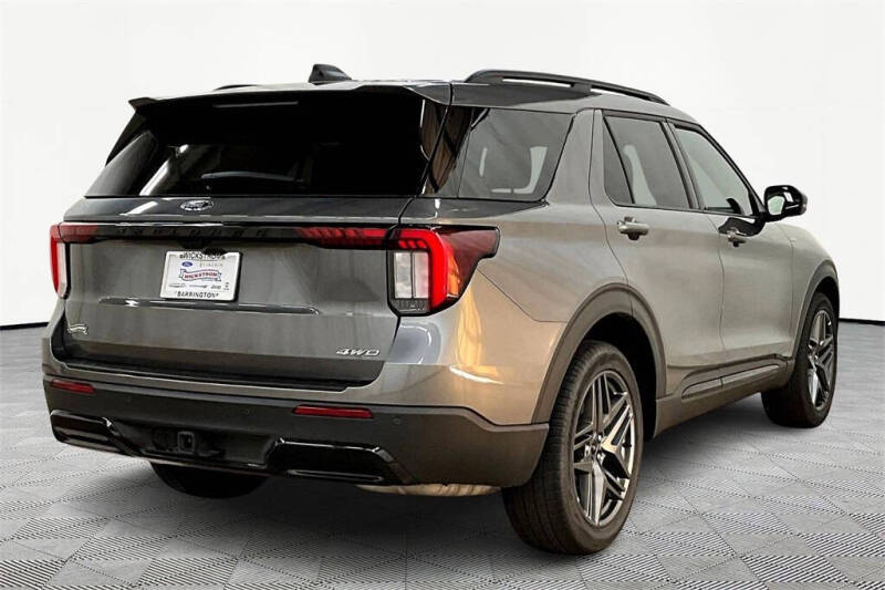 2025 Ford Explorer ST-Line