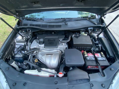 2016 Toyota Camry SE