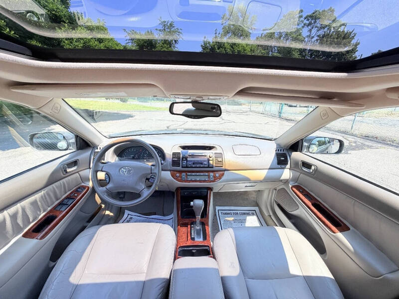 2004 Toyota Camry LE