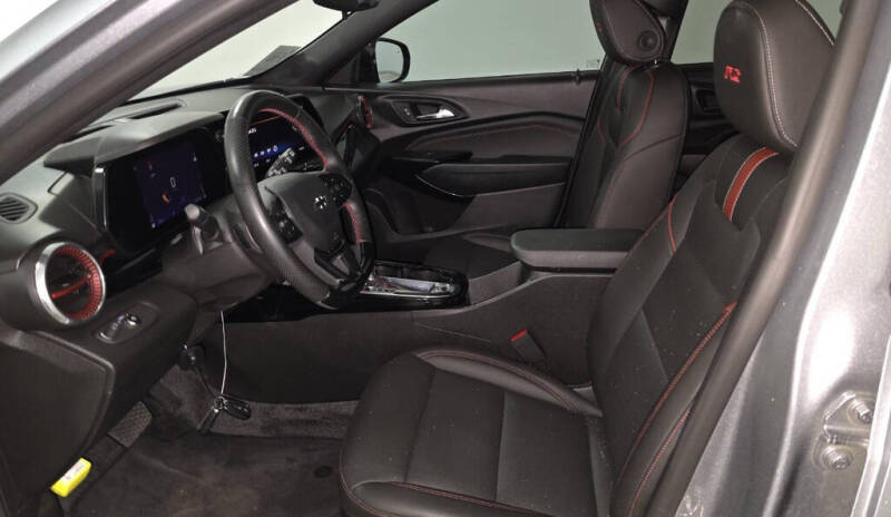 2025 Chevrolet Trax RS