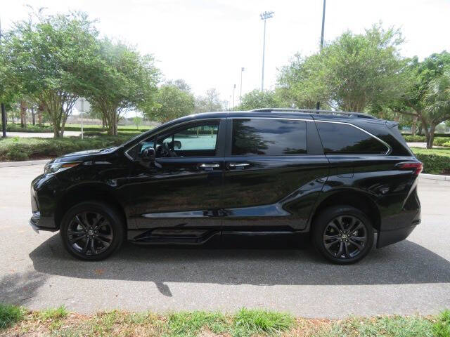 2024 Toyota Sienna XSE 7-Passenger