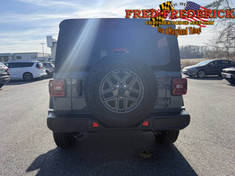 2024 Jeep Wrangler Sport