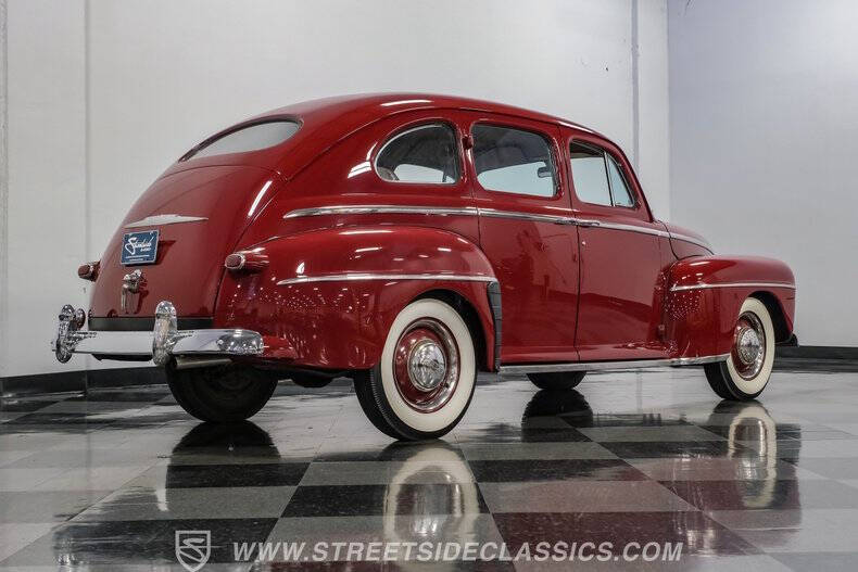 1948 Ford Deluxe