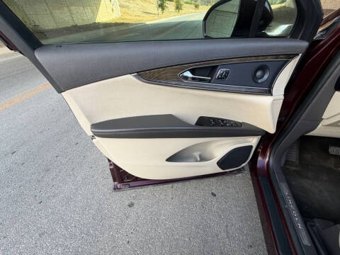 2019 Lincoln Nautilus Reserve