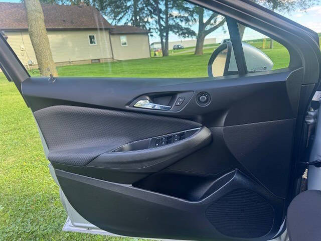 2019 Chevrolet Cruze LS