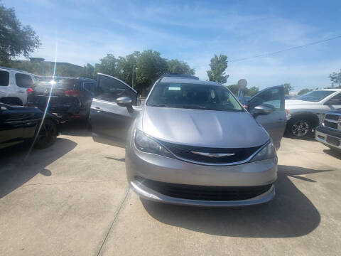 2017 Chrysler Pacifica Touring