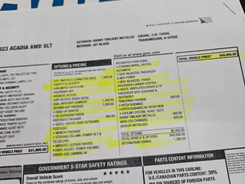 2023 GMC Acadia SLT