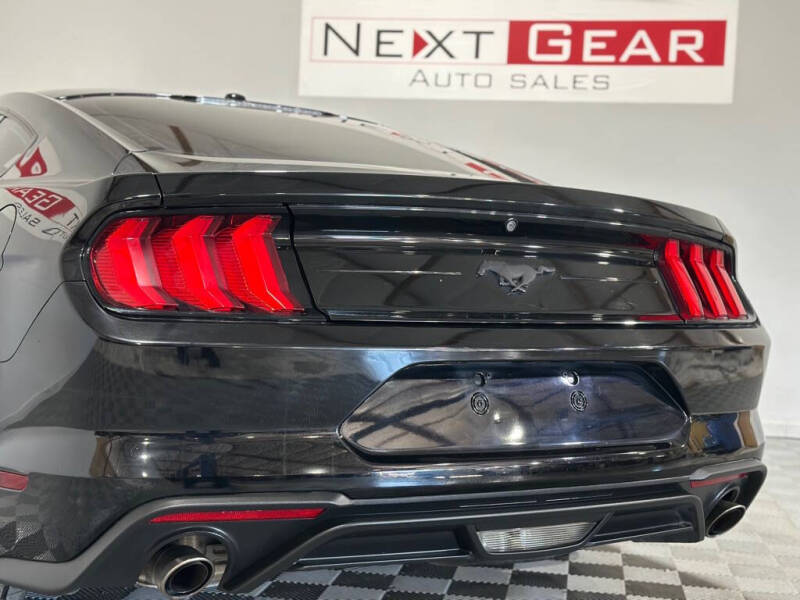 2020 Ford Mustang
