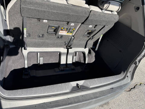 2024 Toyota Sienna LE 8-Passenger