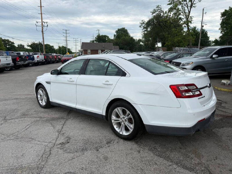 2014 Ford Taurus SEL