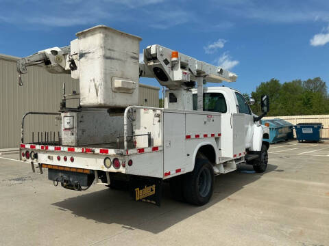 2002 Chevrolet C7500